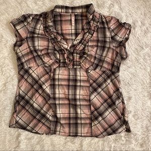 💝Gently Used💝 Vintage Ruffle V-Neck blouse
